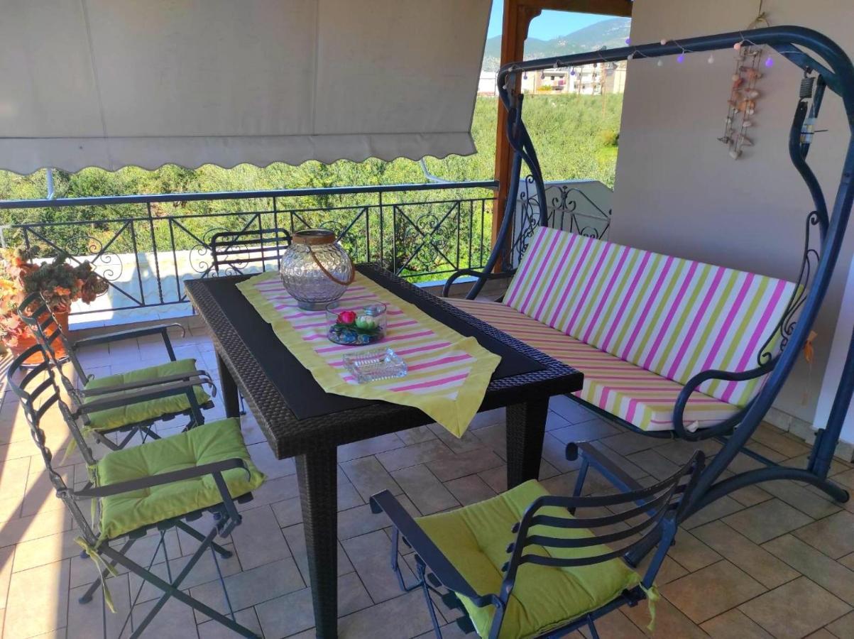 Eleni'S Holiday Home Каламата Екстериор снимка