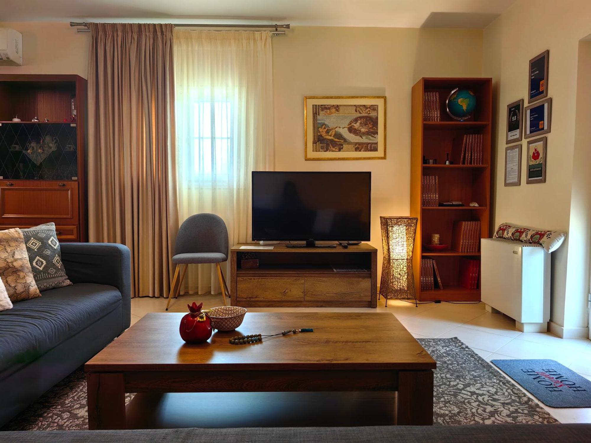 Eleni'S Holiday Home Каламата Екстериор снимка