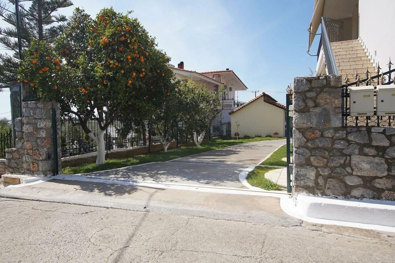 Eleni'S Holiday Home Каламата Екстериор снимка