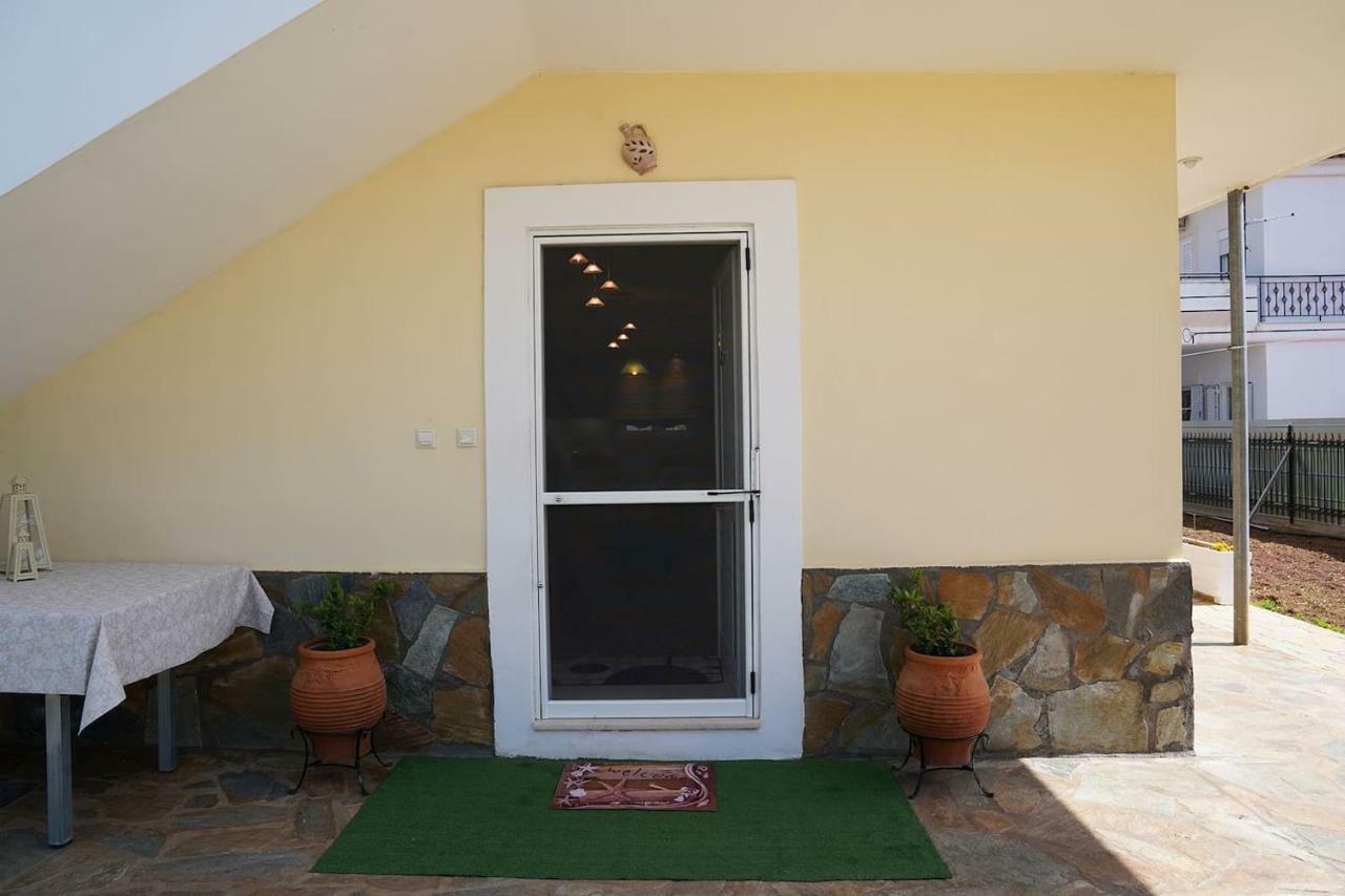 Eleni'S Holiday Home Каламата Екстериор снимка